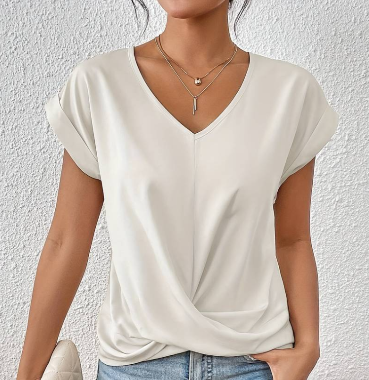 Clarisse | The Perfect V-Neck Top