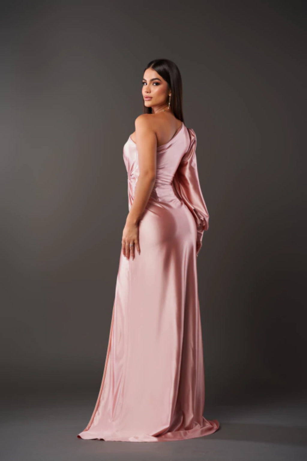 Kim - Elegant Dress with Finesse